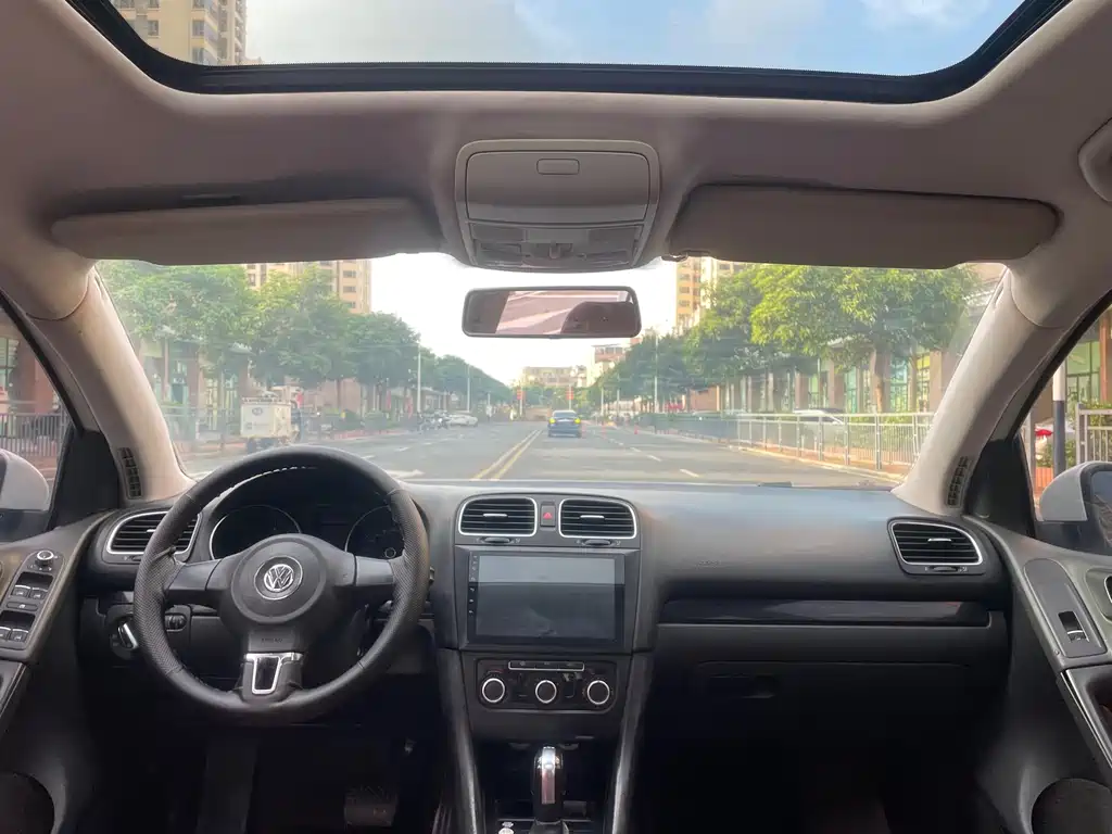 Volkswagen Golf — миниатюра 17