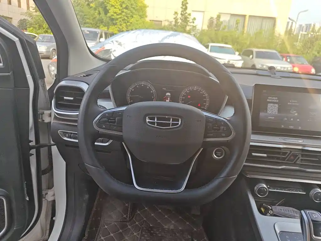 Geely Binyue — миниатюра 3
