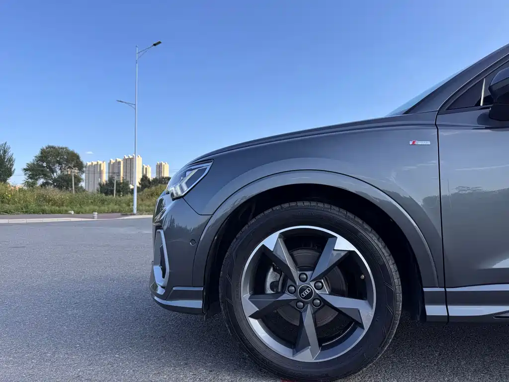 Audi Q3 — миниатюра 21