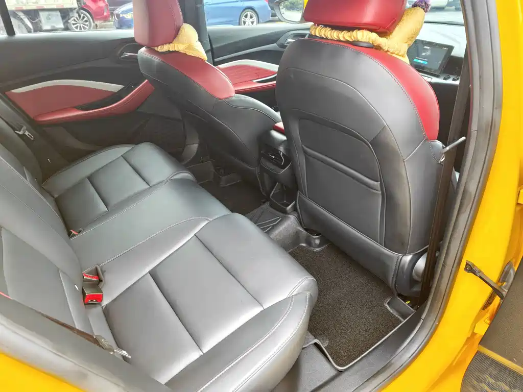 MG MG5 — миниатюра 11
