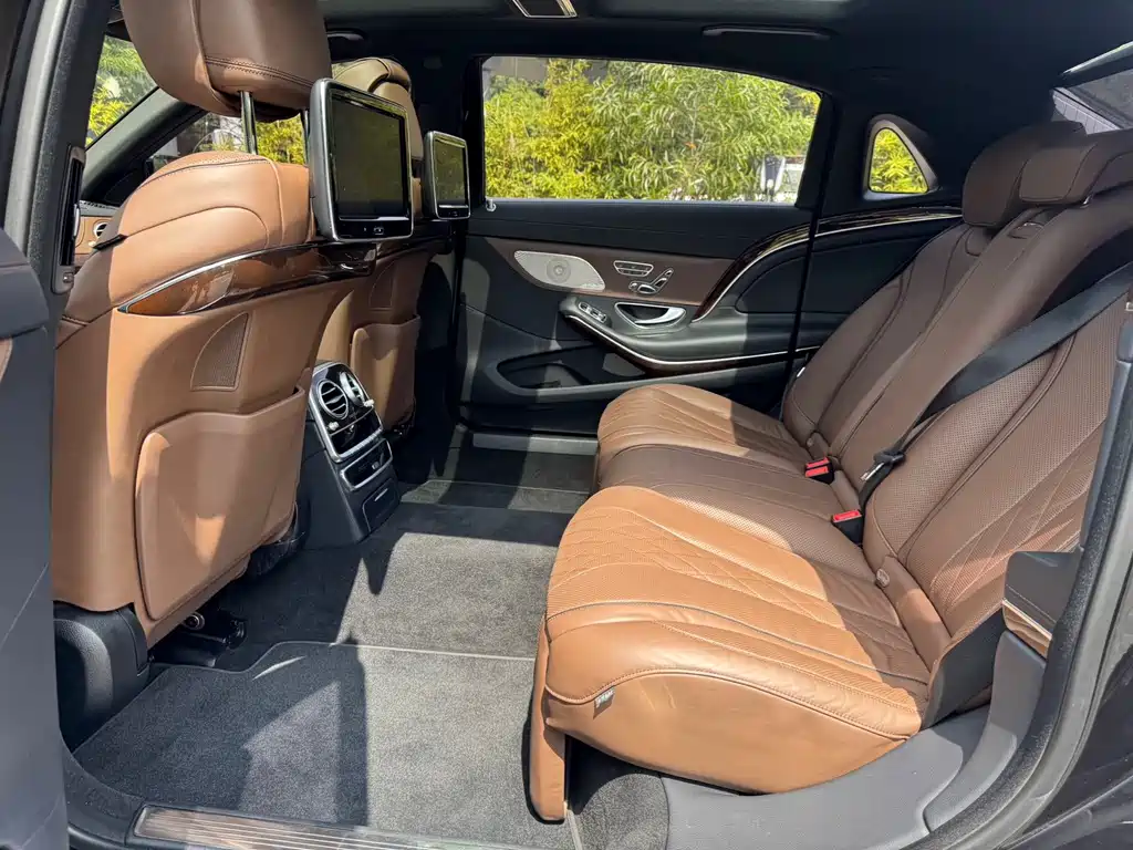 Mercedes-Benz S-Class — миниатюра 12