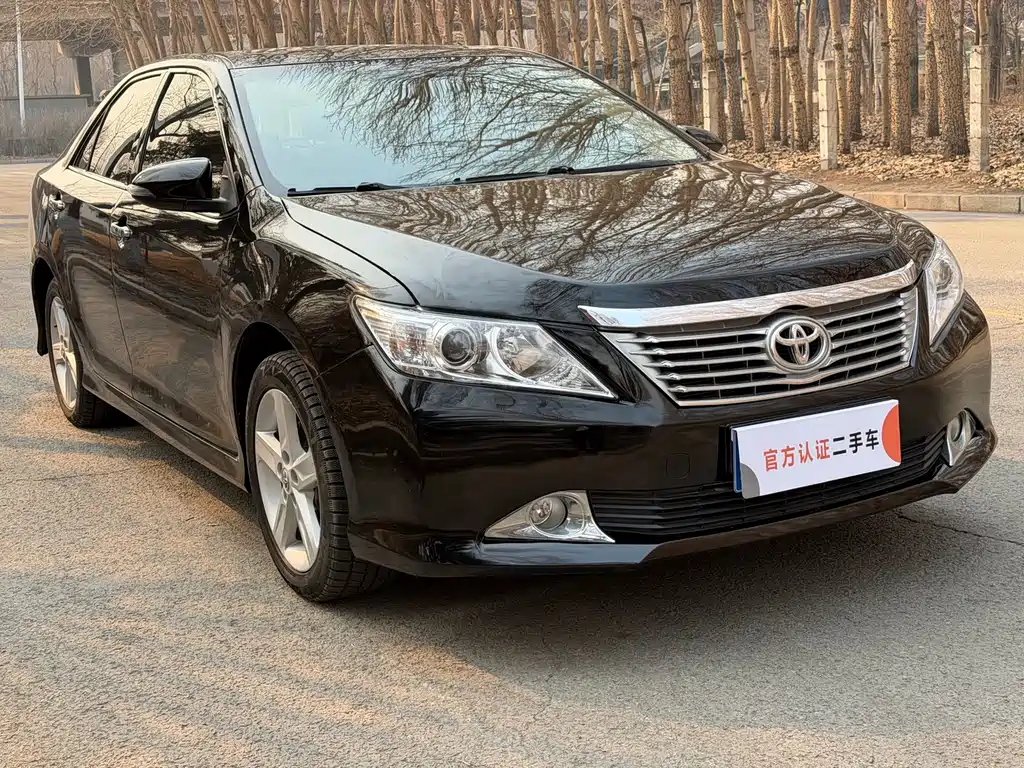 Toyota Camry — миниатюра 3