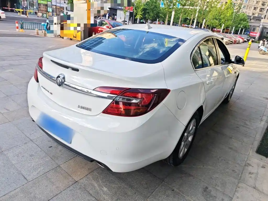 Buick Regal — миниатюра 7