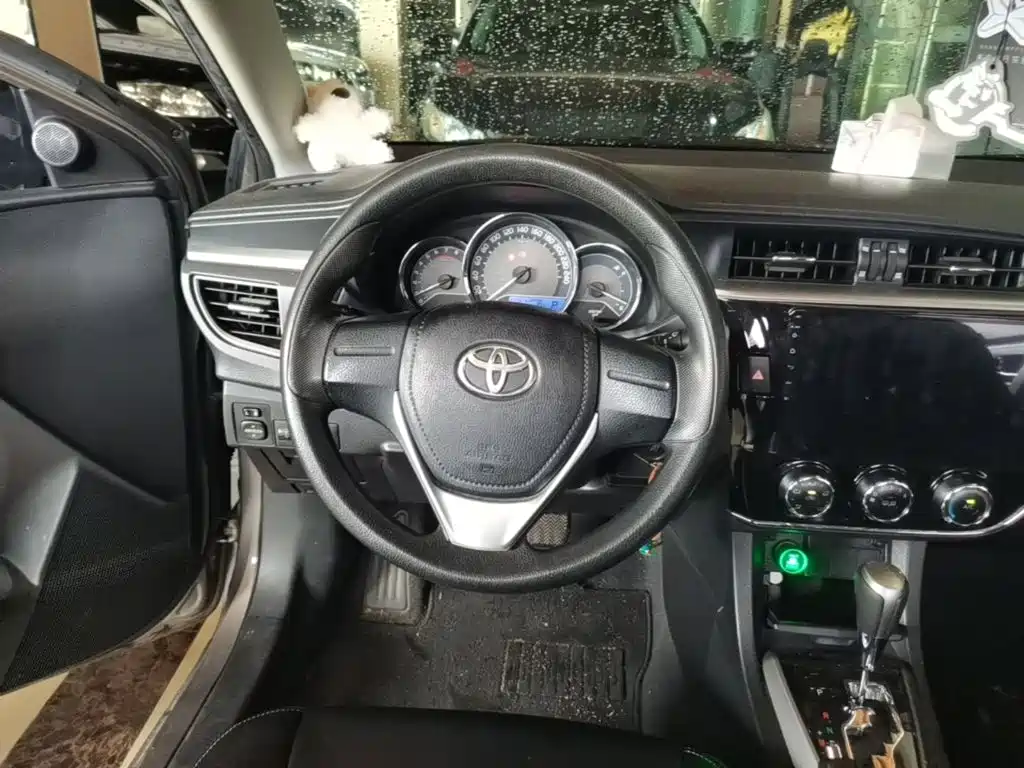 Toyota Corolla — миниатюра 11