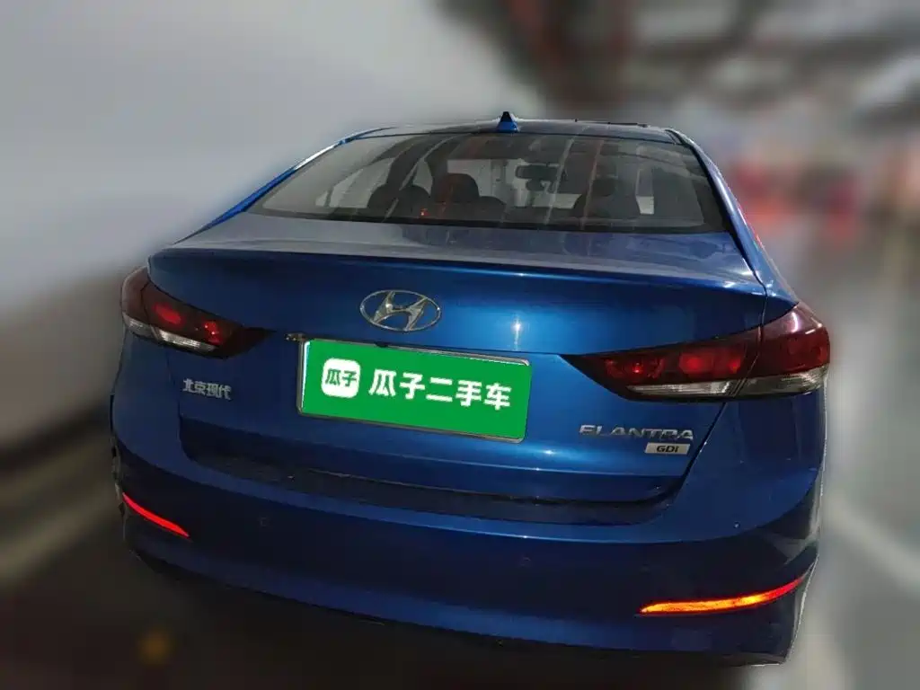 Hyundai Elantra — миниатюра 3