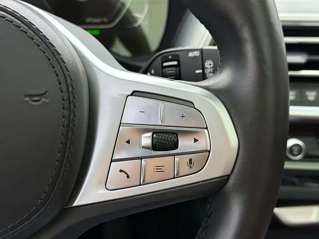 BMW iX3 — миниатюра 35