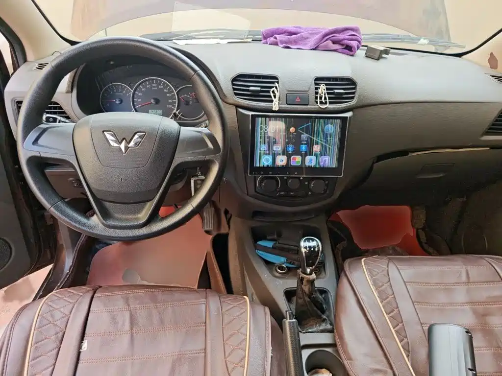 Wuling Hongguang — миниатюра 13