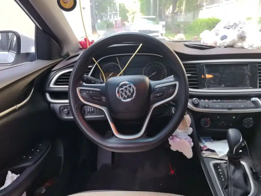Buick Excelle — миниатюра 7