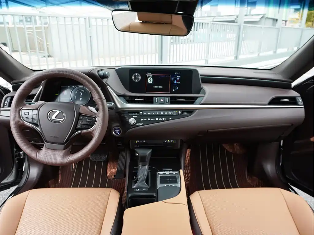 Lexus ES — миниатюра 23