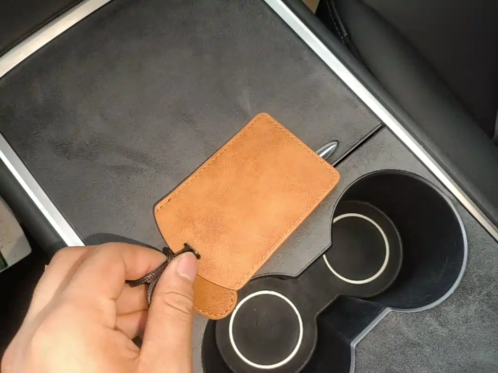 Tesla Model 3 — миниатюра 9