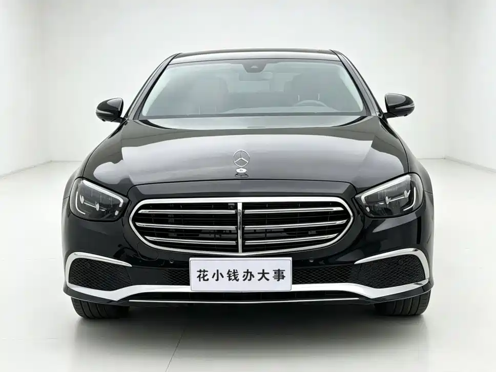 Mercedes-Benz E-Class — миниатюра 2
