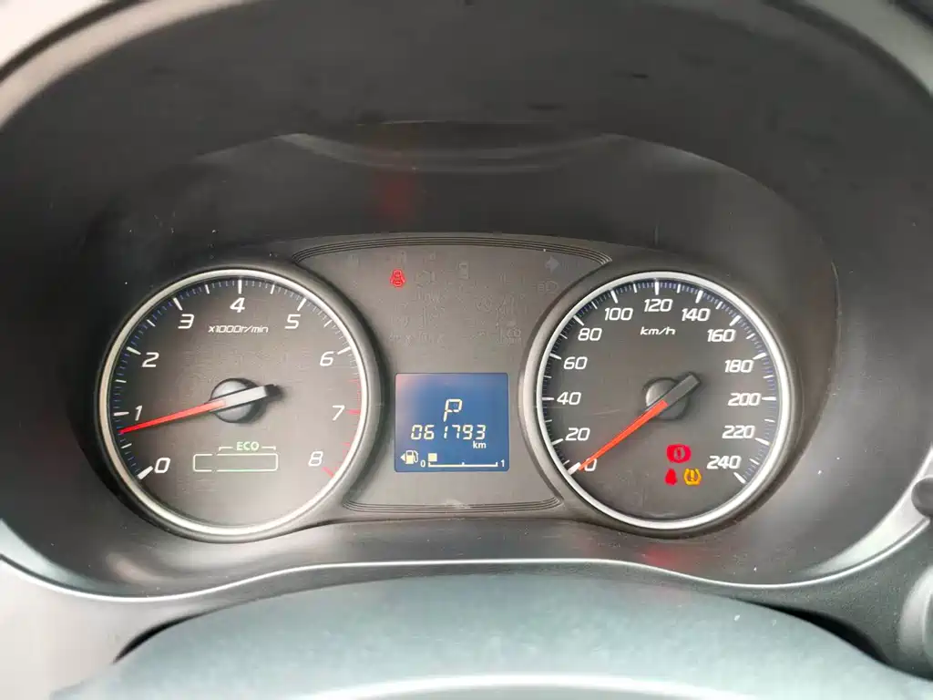 Mitsubishi Outlander — миниатюра 10