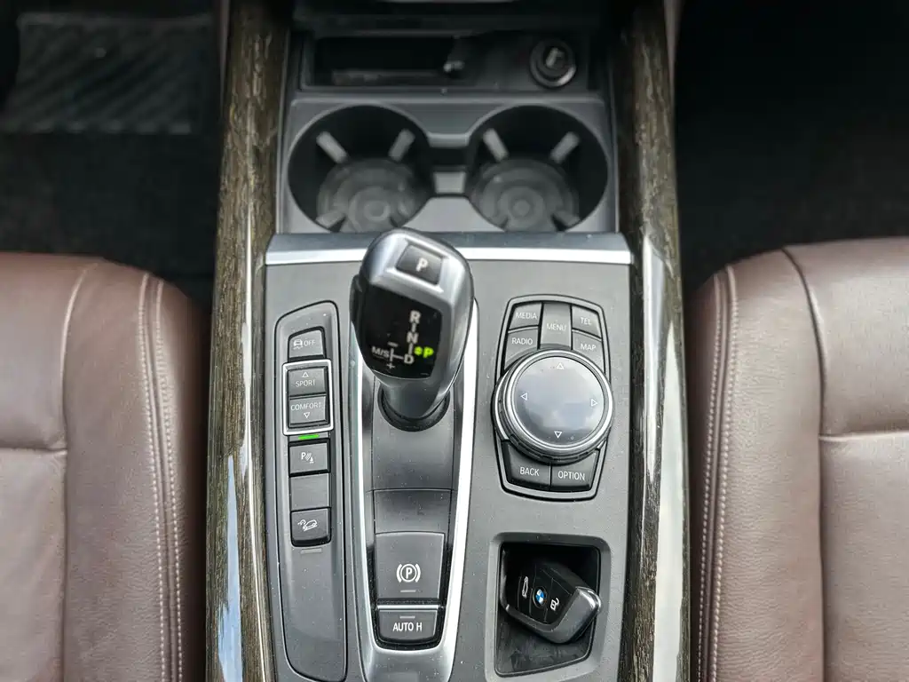 BMW X5 (Import) — миниатюра 20