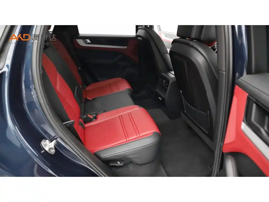 Porsche Cayenne — миниатюра 8