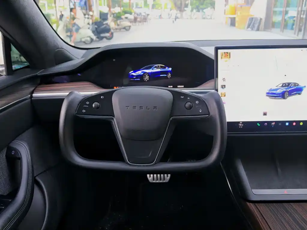 Tesla Model S