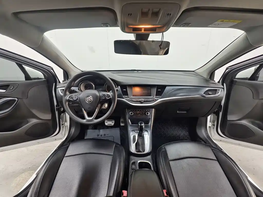 Buick Verano — миниатюра 9