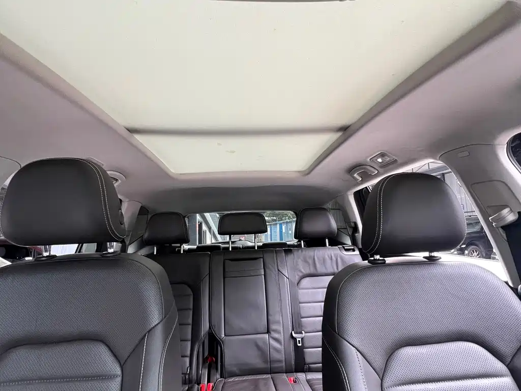 Volkswagen Teramont — миниатюра 9