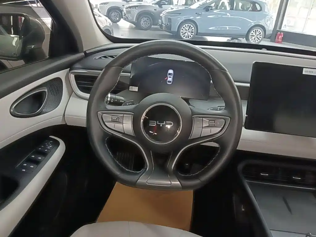 BYD Seal 05 DM-i — миниатюра 11
