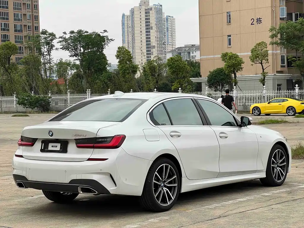 BMW 3 Series — миниатюра 9