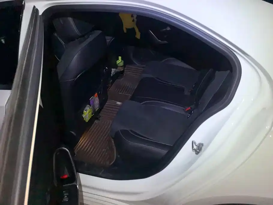 Mercedes-Benz A-Class — миниатюра 11