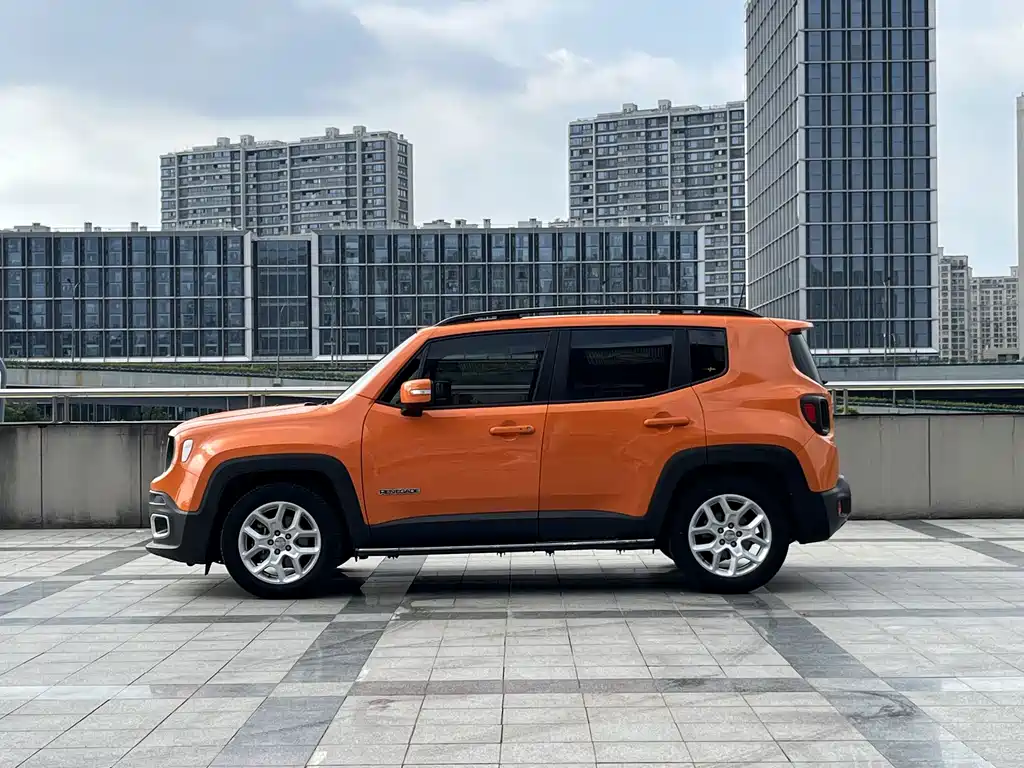 Jeep Renegade — миниатюра 4