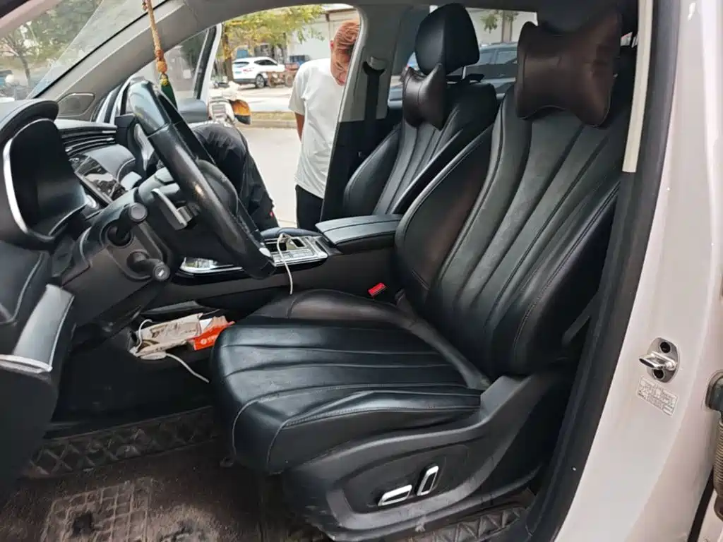 Roewe RX5 MAX — миниатюра 15
