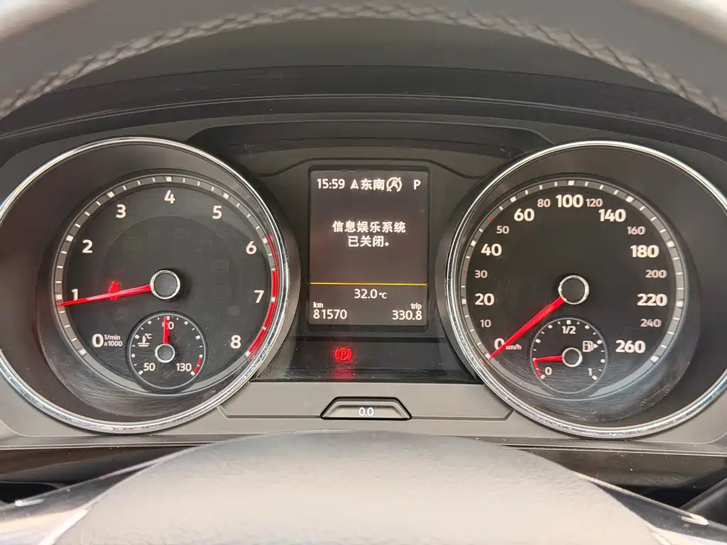 Volkswagen Tiguan L — миниатюра 11