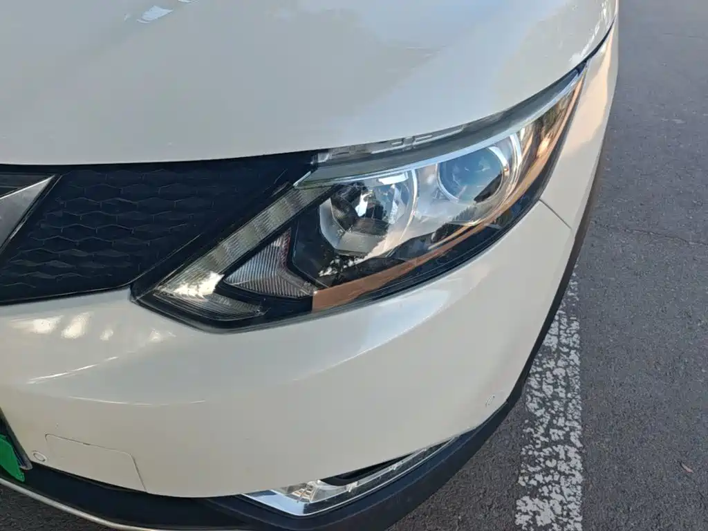 Nissan Qashqai — миниатюра 24