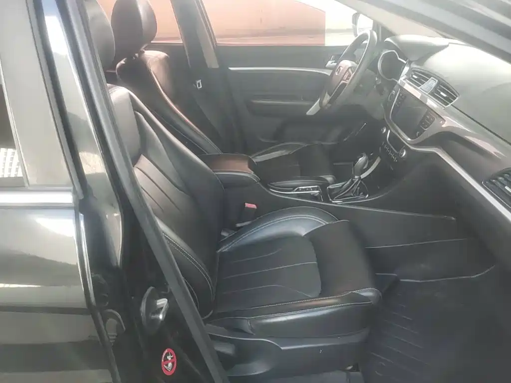 Geely Emgrand — миниатюра 25