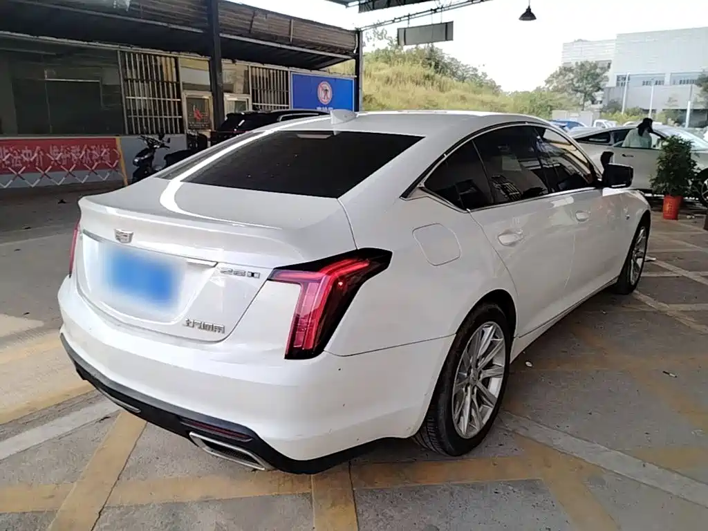 Cadillac CT5 — миниатюра 7