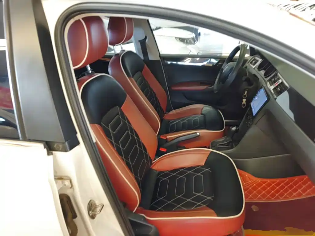 Skoda Rapid Spaceback — миниатюра 25