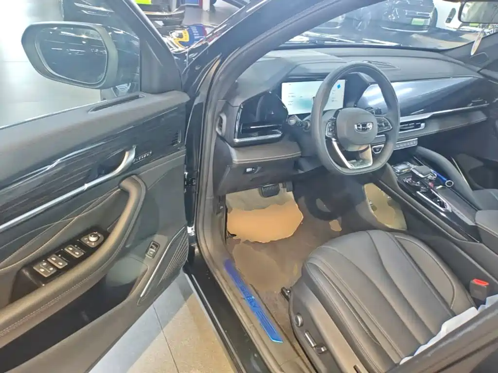 Geely Xingyue L — миниатюра 16