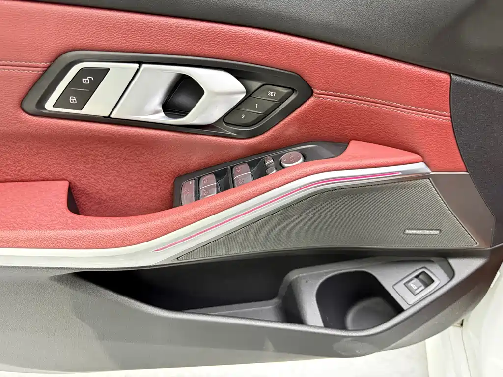 BMW 3 Series — миниатюра 11
