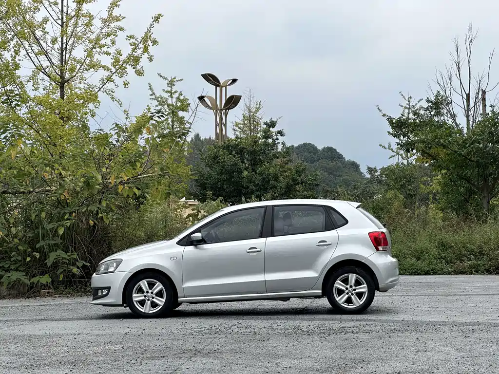 Volkswagen Polo — миниатюра 3