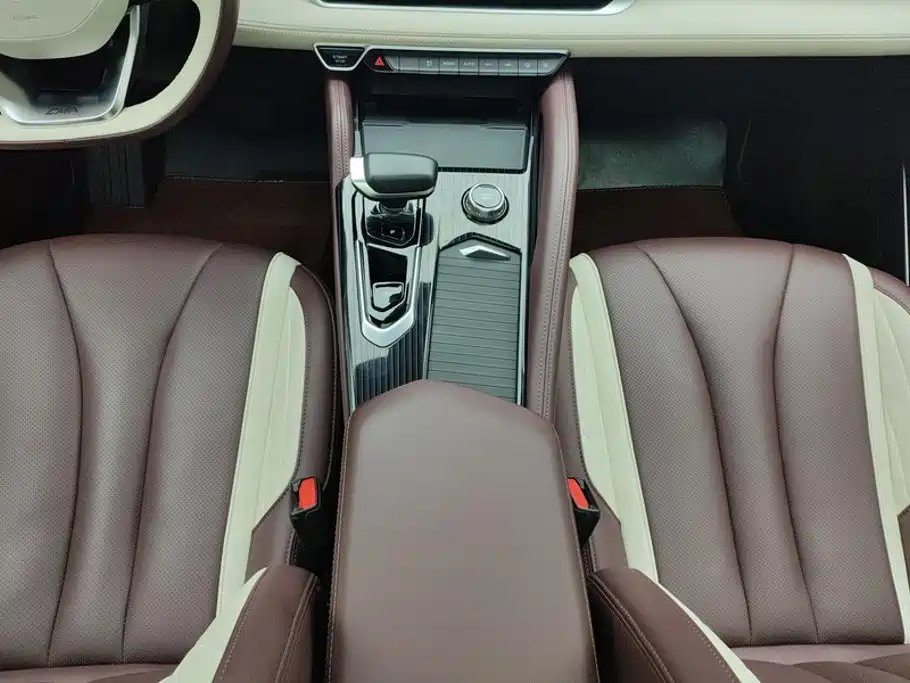 Geely Xingyue L — миниатюра 16