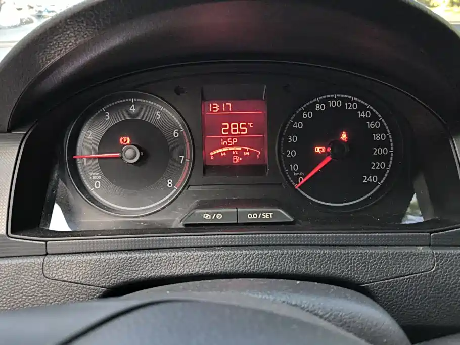Volkswagen Santana — миниатюра 14