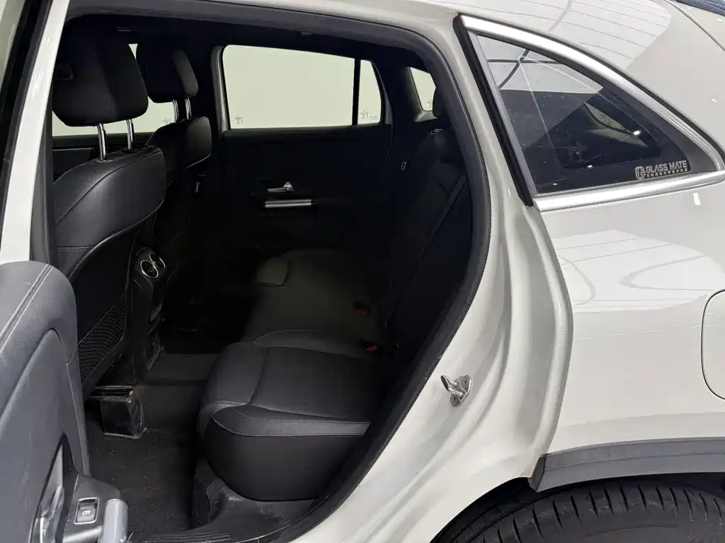 Mercedes-Benz GLA — миниатюра 15