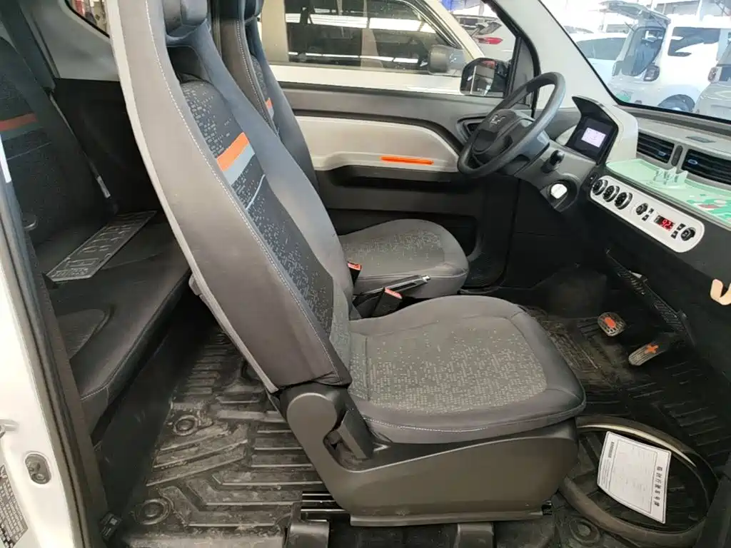 Wuling MINIEV — миниатюра 25
