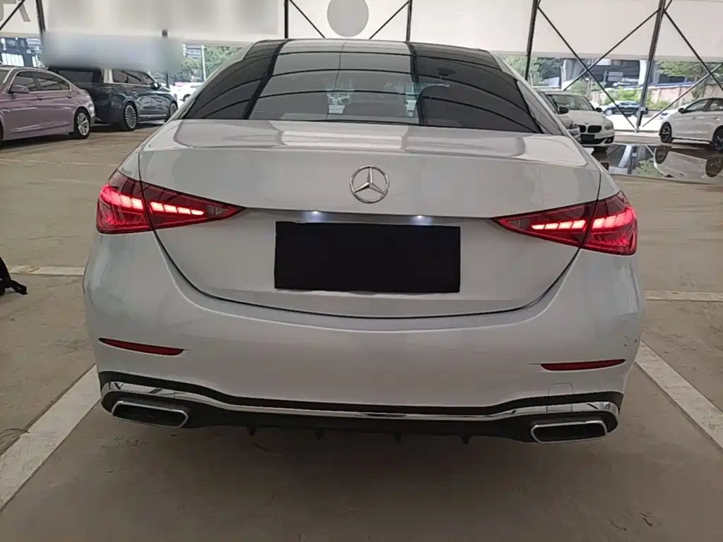 Mercedes-Benz C-Class — миниатюра 6