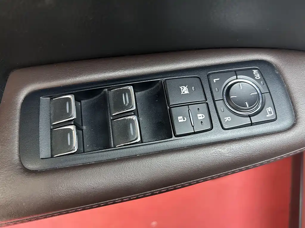 Lexus RX — миниатюра 20