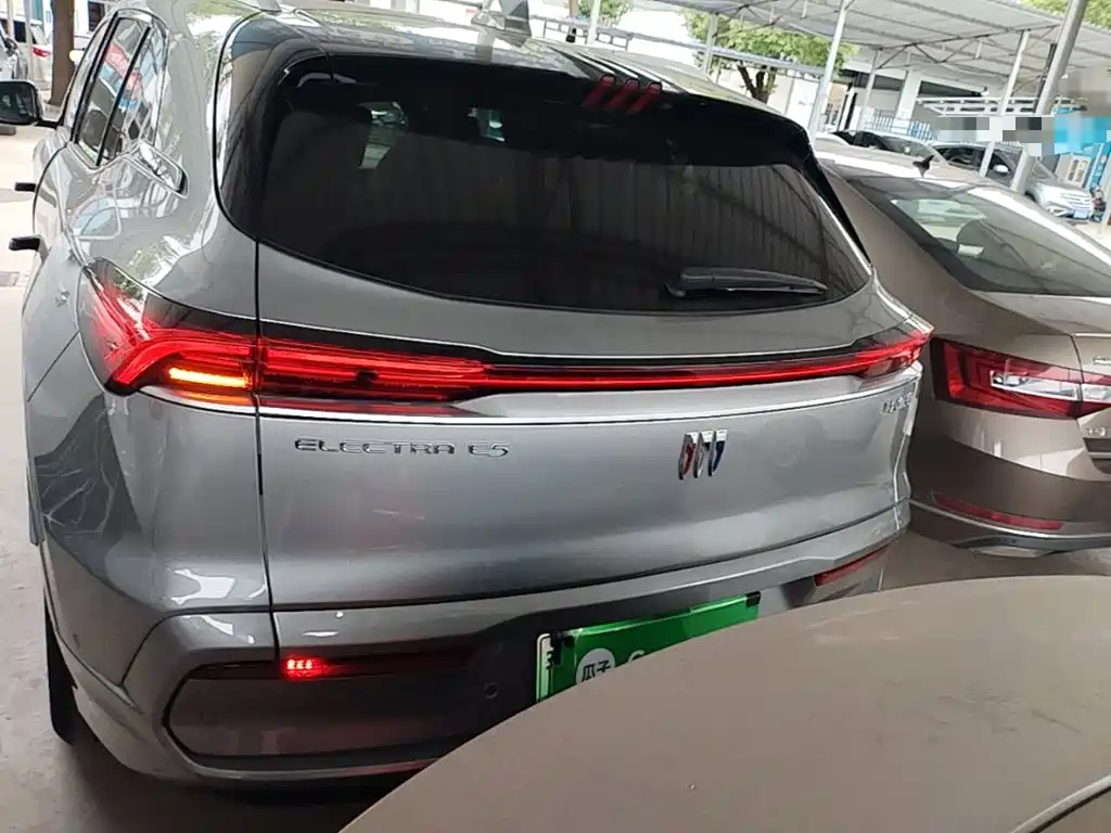 Buick E5 — миниатюра 6