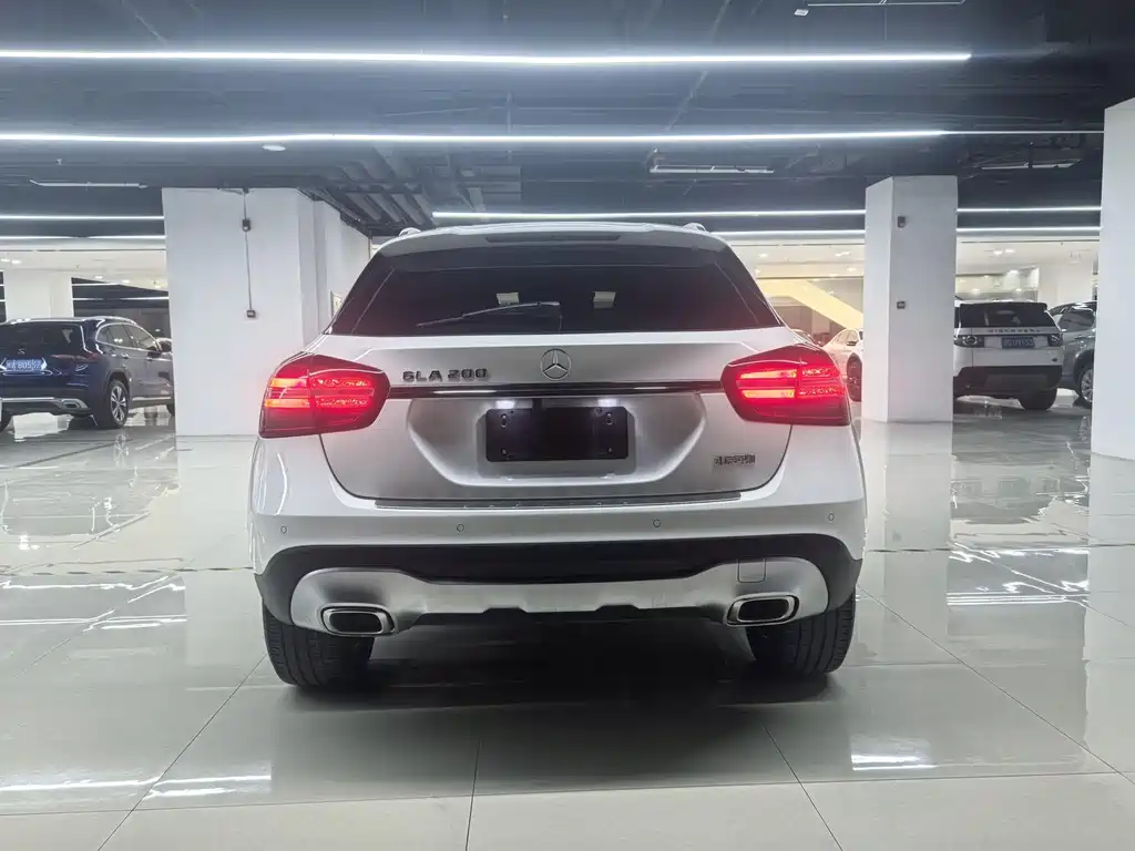 Mercedes-Benz GLA — миниатюра 5