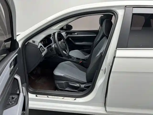 Volkswagen Lavida — миниатюра 7