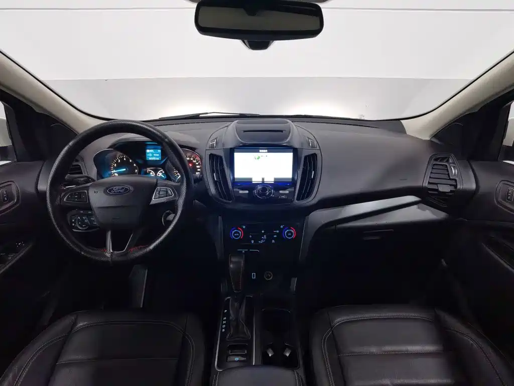 Ford Kuga — миниатюра 5