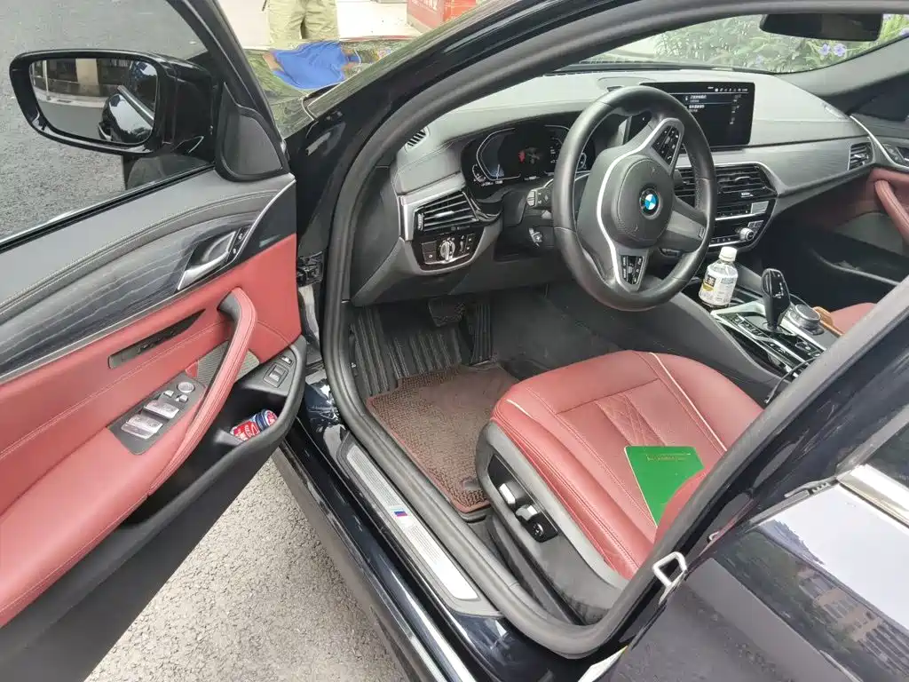 BMW 5 Series New Energy — миниатюра 17