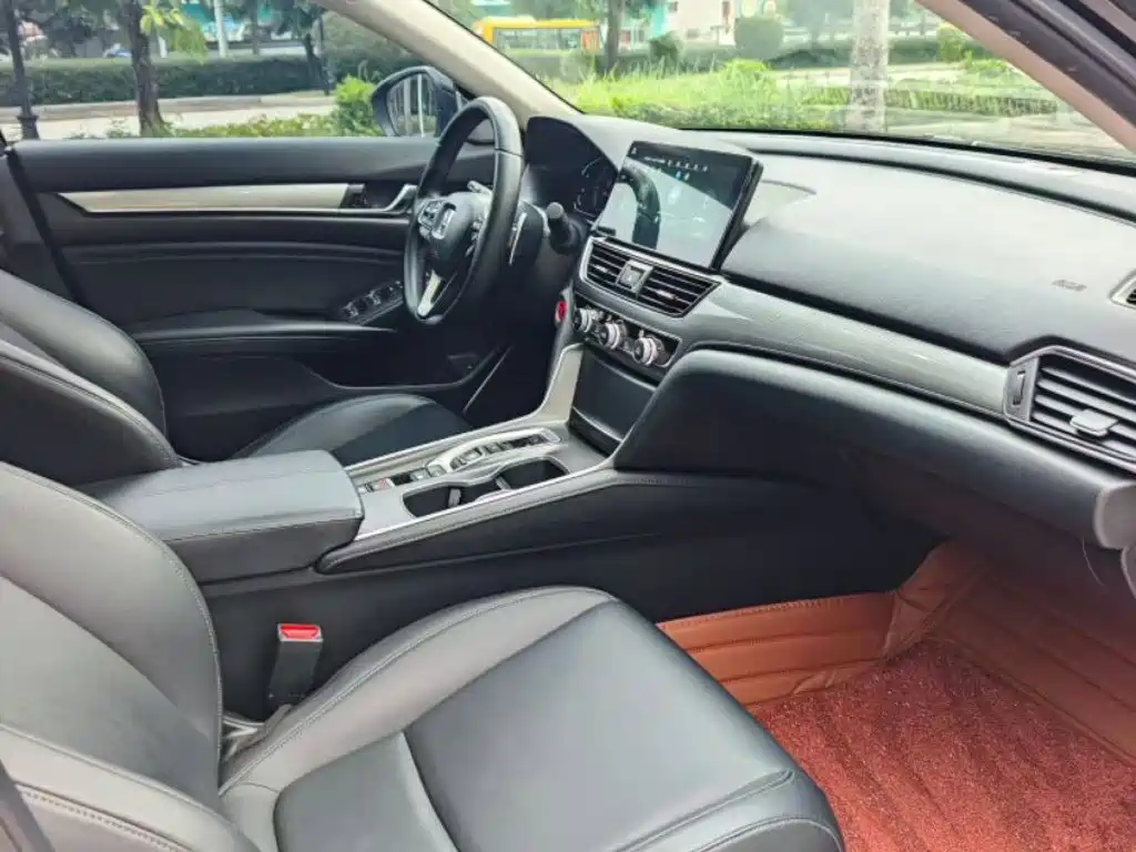 Honda Accord — миниатюра 6