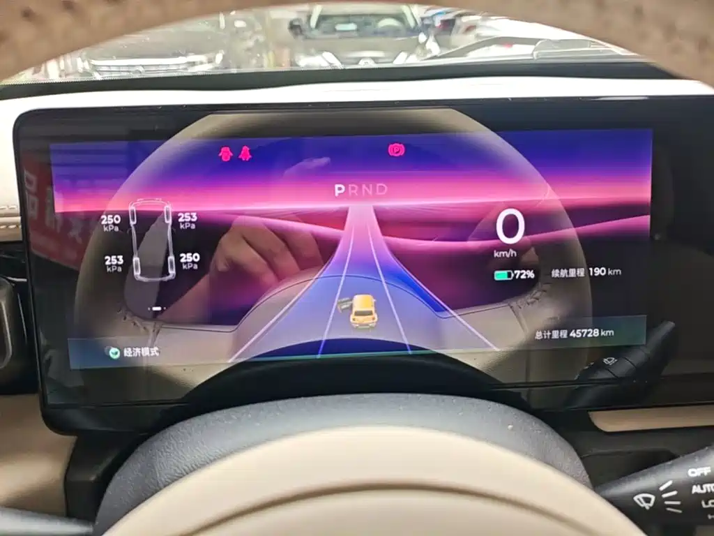 Baojun Yueye — миниатюра 12