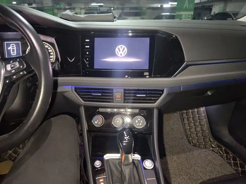 Volkswagen Sagitar — миниатюра 6