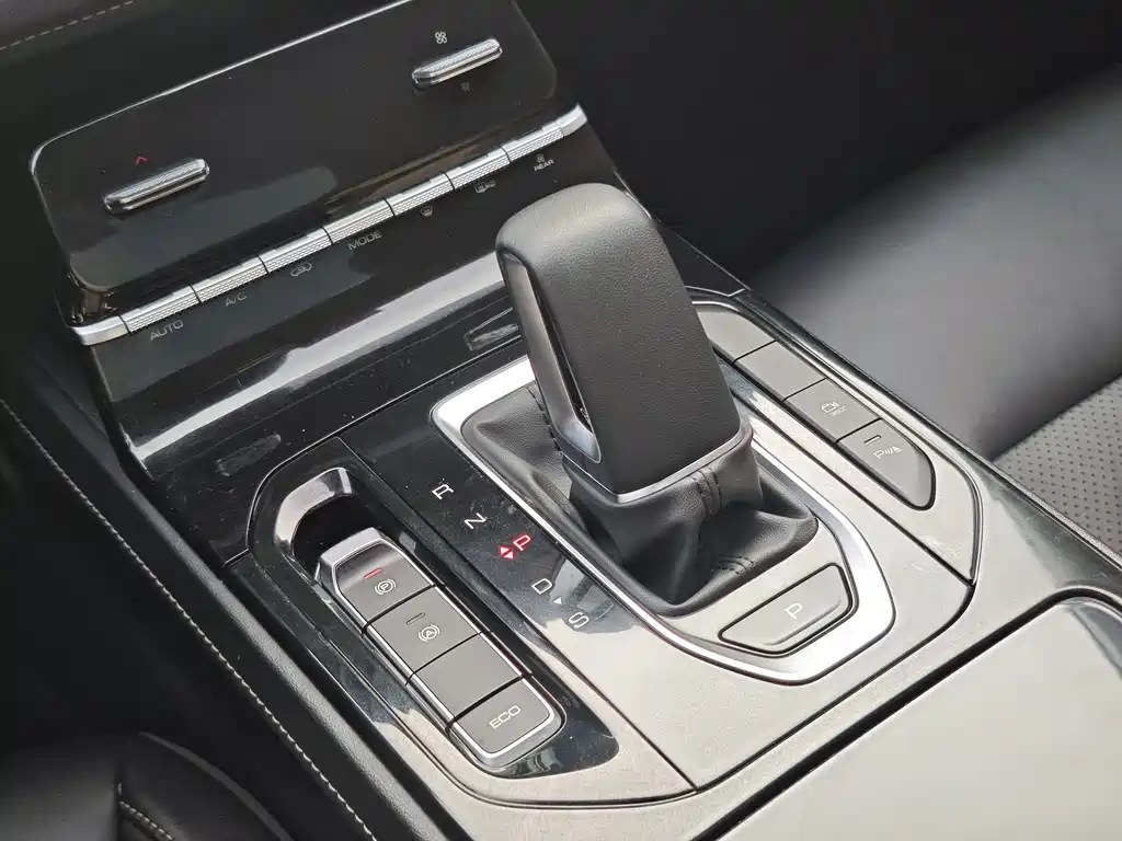 Wuling Victory — миниатюра 20