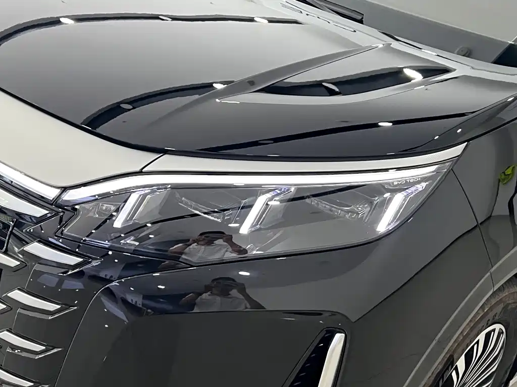 BYD Xia 2025 DM-i 1.5T 180km